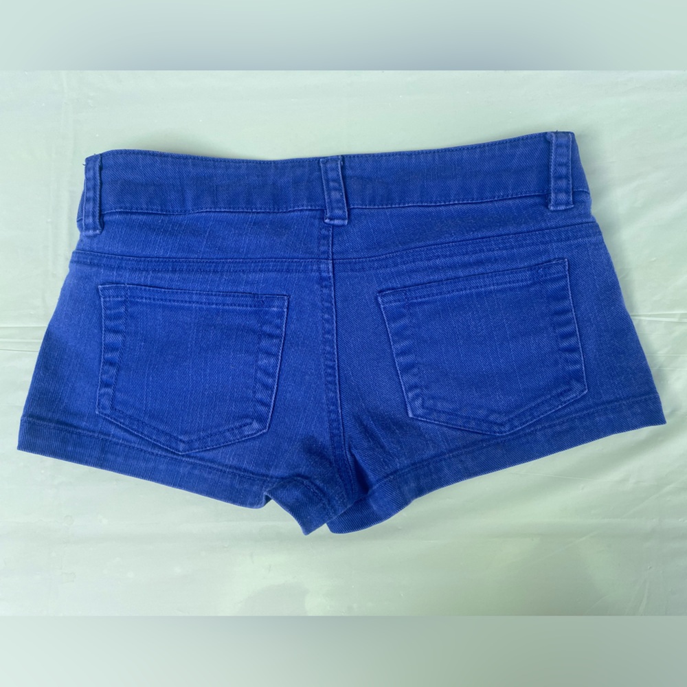 BLUE JEANS SHORTS SIZE SMALL
